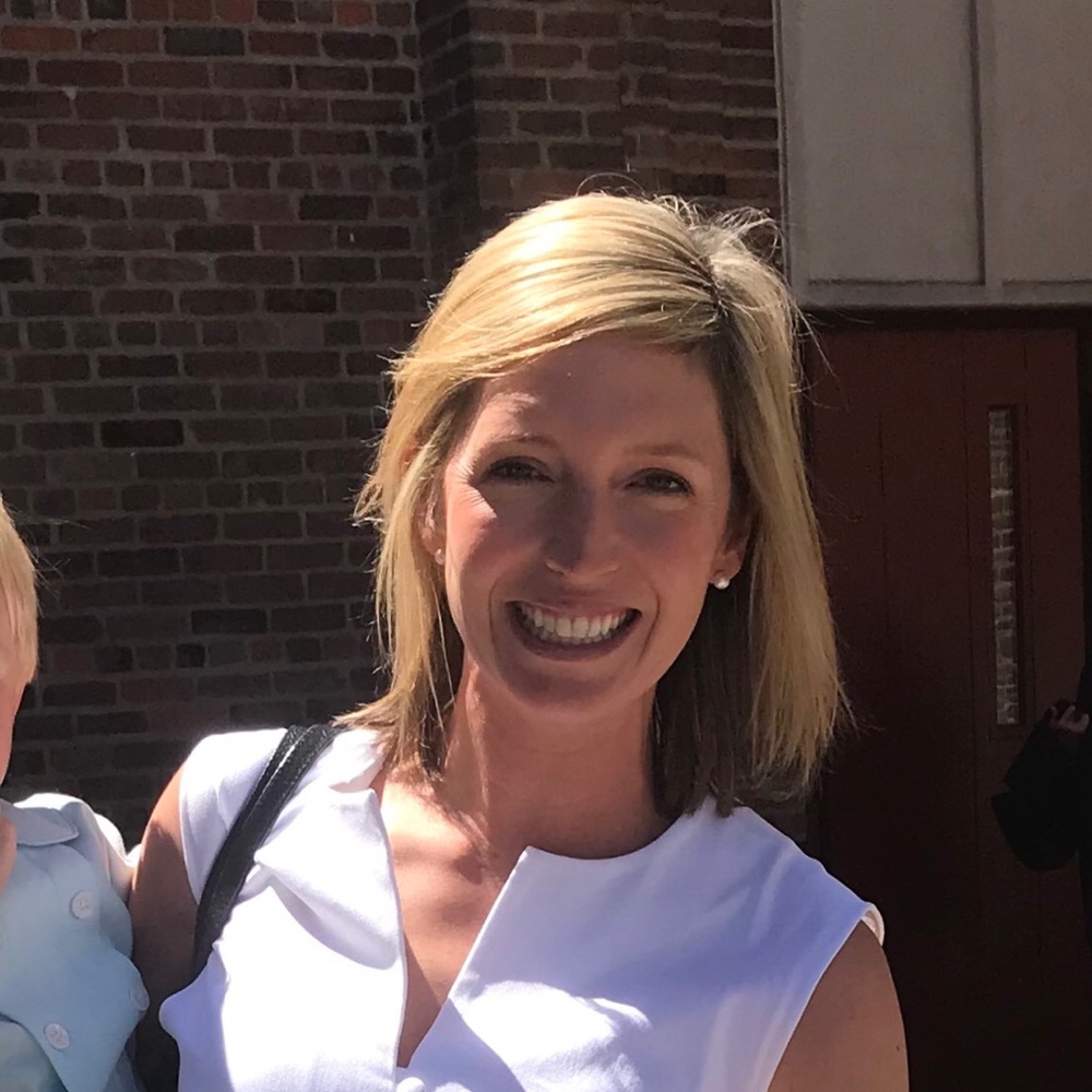 Meet your Posher, Elizabeth